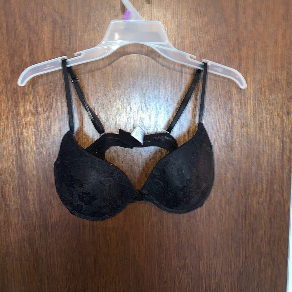 black lacey bra 38C